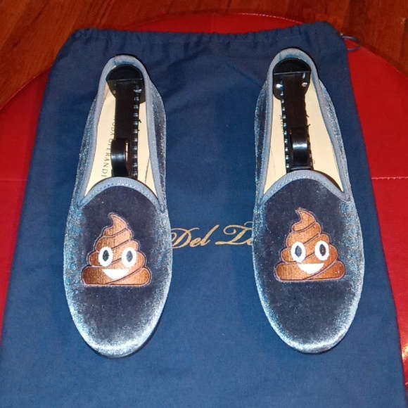 DEL TORO EMOJI FLATS💩, SIZE 7.5 - Picture 6 of 9